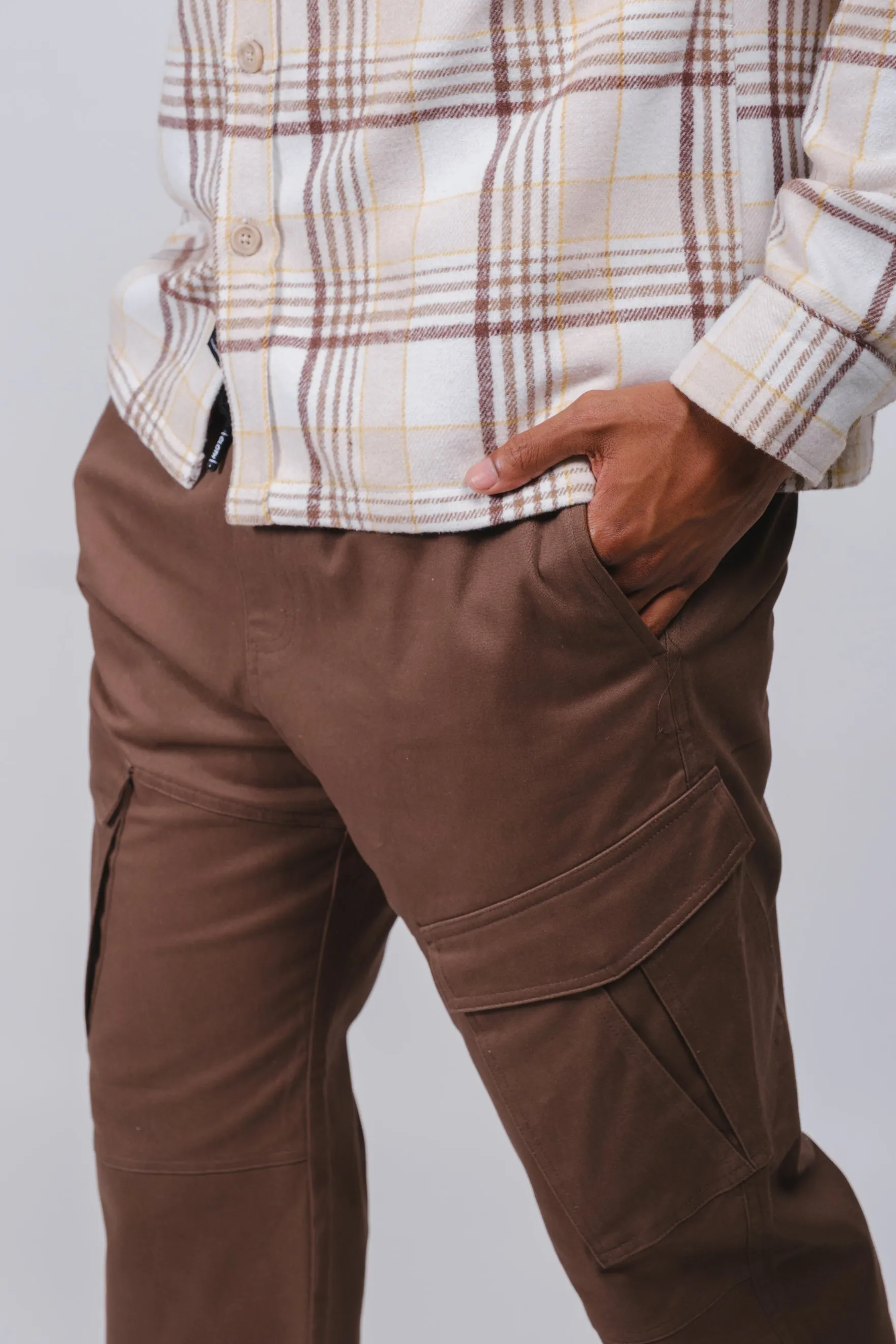 Diagonal Cargo Pocket Twill Pant