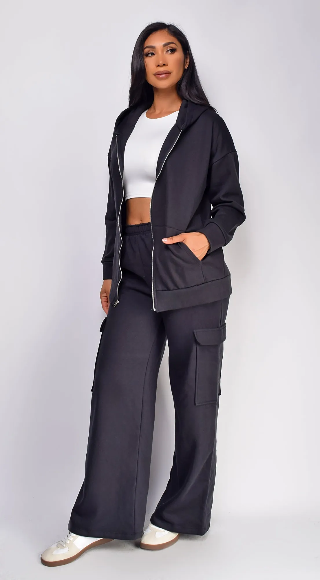 Everyday Cargo Wide Leg Joggers - Black
