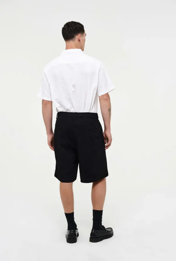 River Relaxed Short Black