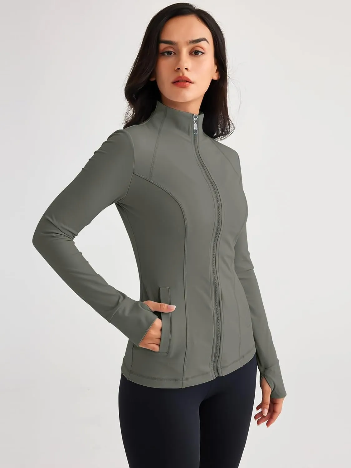 Women’s Full Zip Athletic Jacket – Breathable Lightweight Zip-Up Hoodie with Stand-Up Collar, Thumb Holes, and Zipper Pockets for Exercise and Outdoor Activities