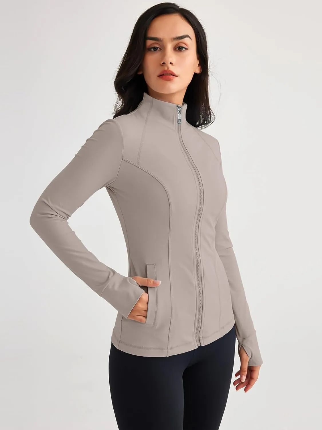 Women’s Full Zip Athletic Jacket – Breathable Lightweight Zip-Up Hoodie with Stand-Up Collar, Thumb Holes, and Zipper Pockets for Exercise and Outdoor Activities